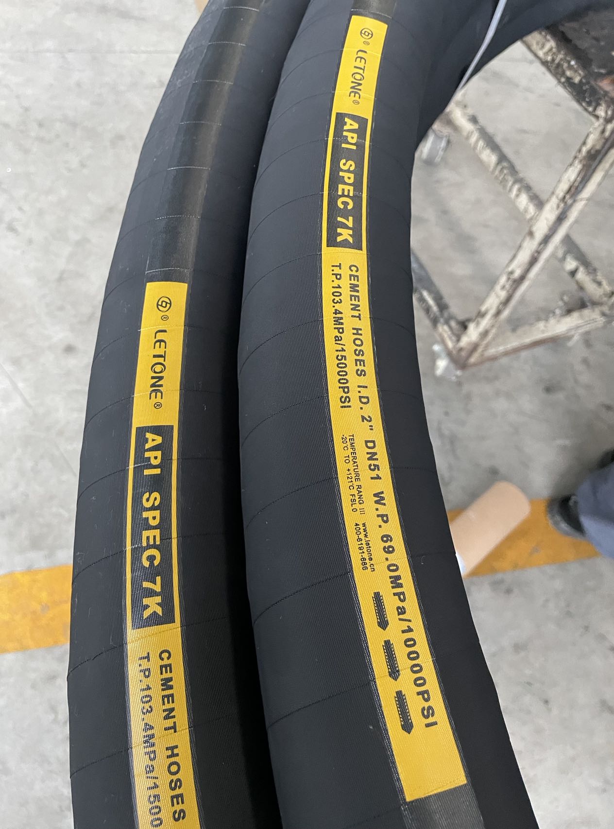 2英寸10,000 PSI高壓軟管：15米黃金長度配1502接頭，解鎖高壓作業新標桿